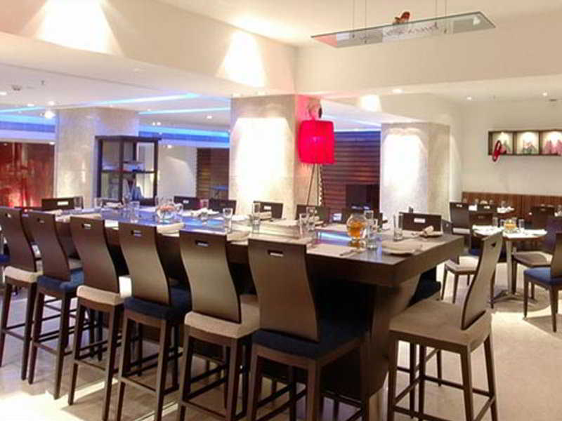 รอยัล ออร์คิด เซ็นทรัล บังกาลอร์ Hotel ภายนอก รูปภาพ